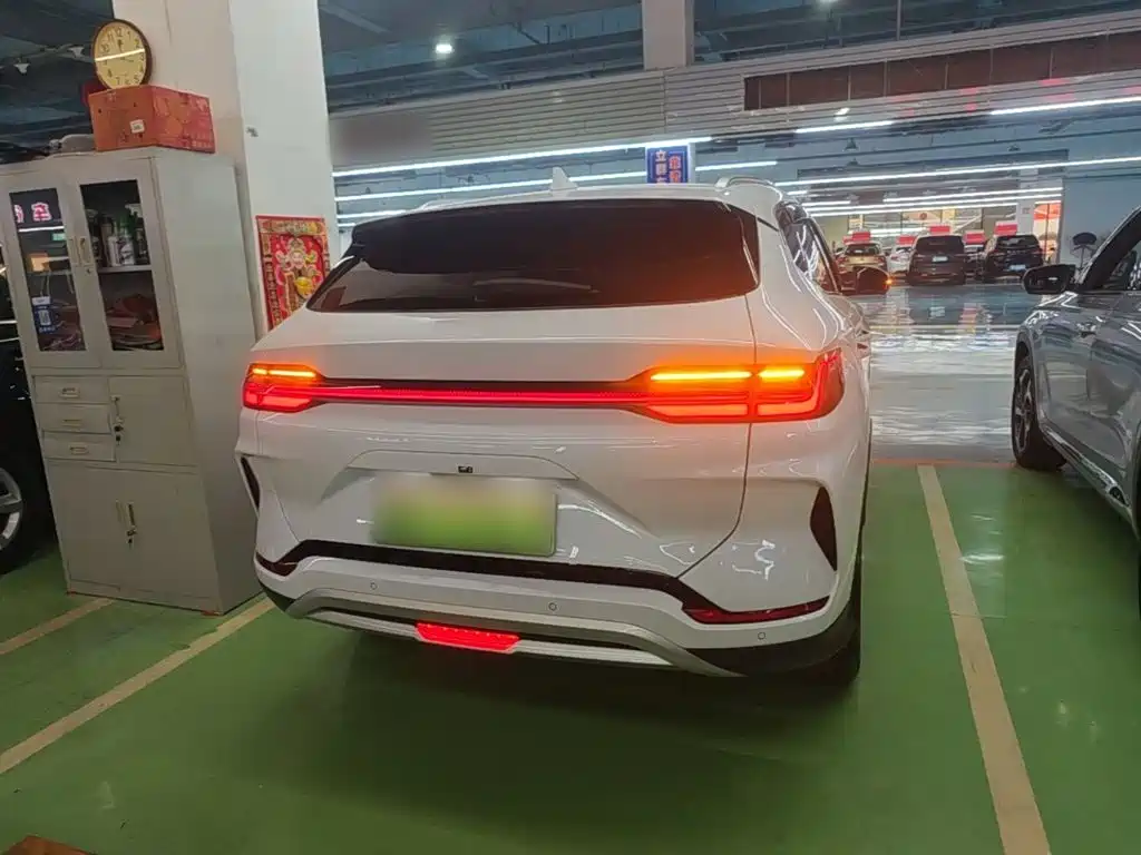 BYD PLUS New Energy — фото 5
