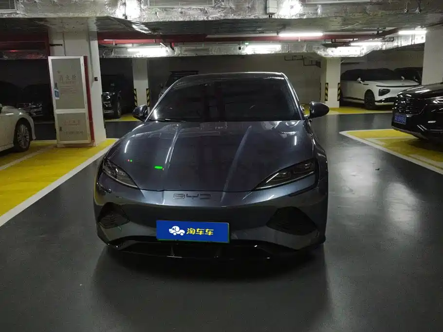 BYD Seal — фото 2