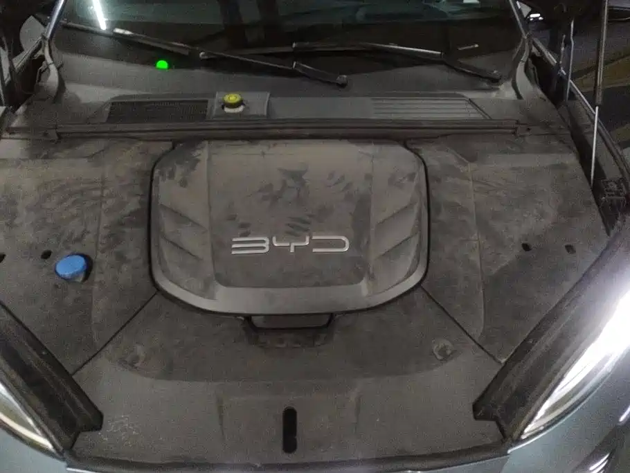BYD Seal — фото 10