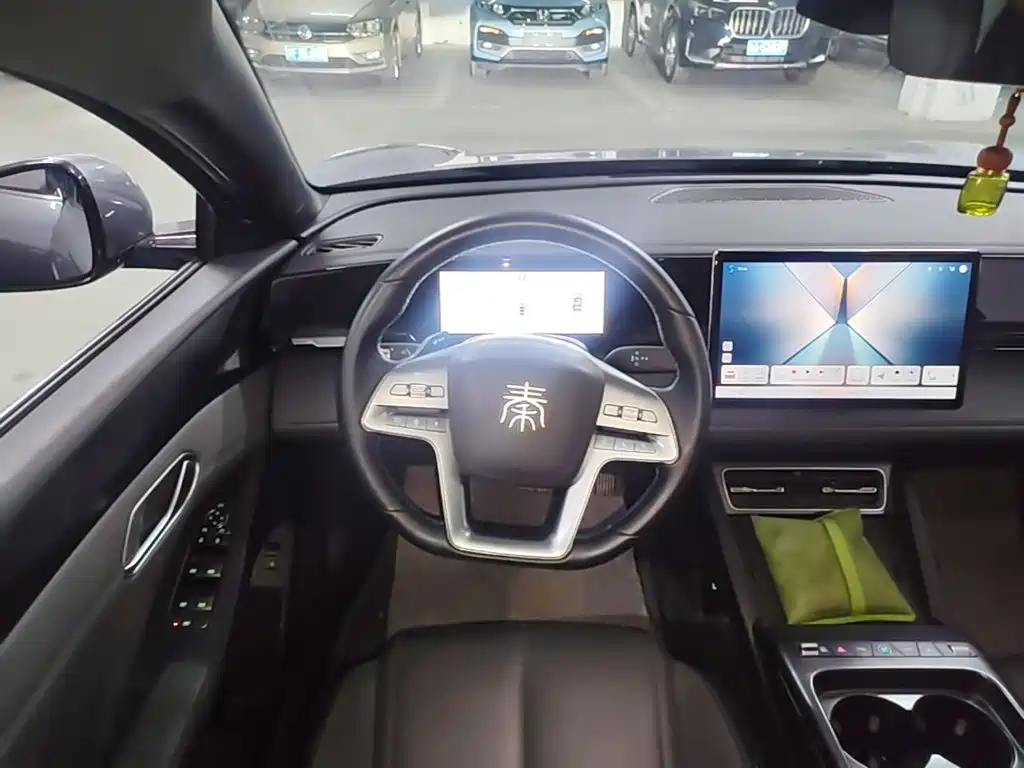 BYD Qin L — фото 10