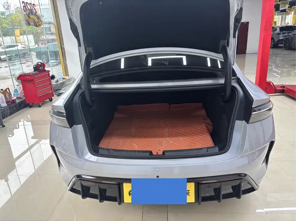 BYD Seal — фото 7