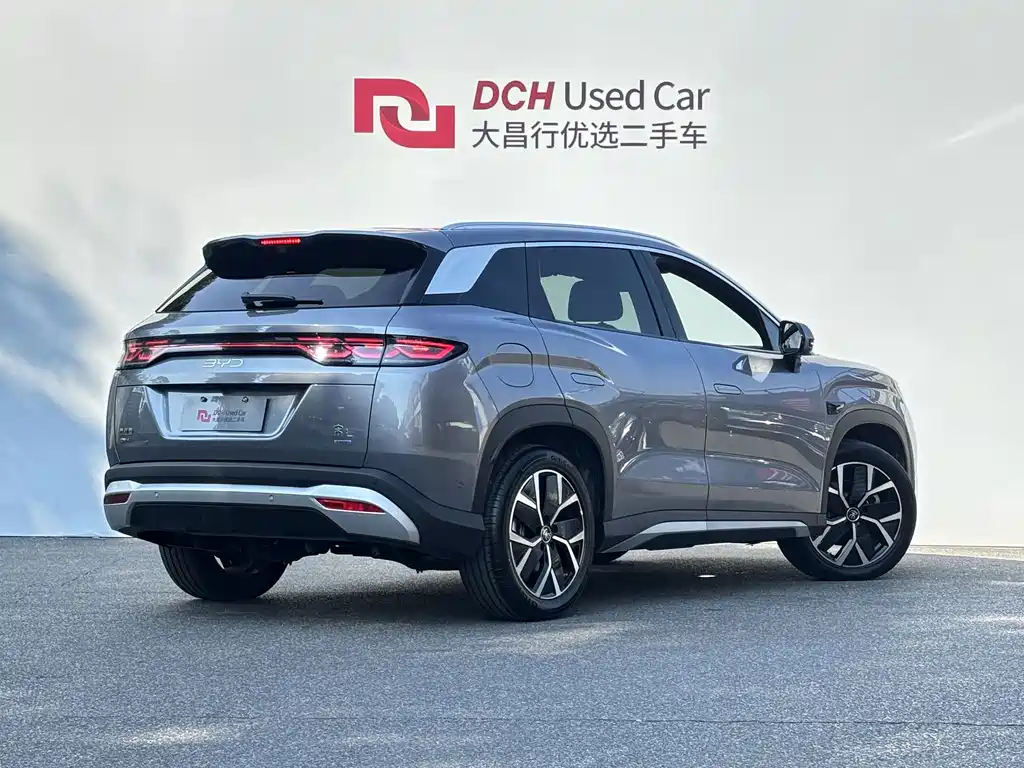 BYD L DM-i — фото 4