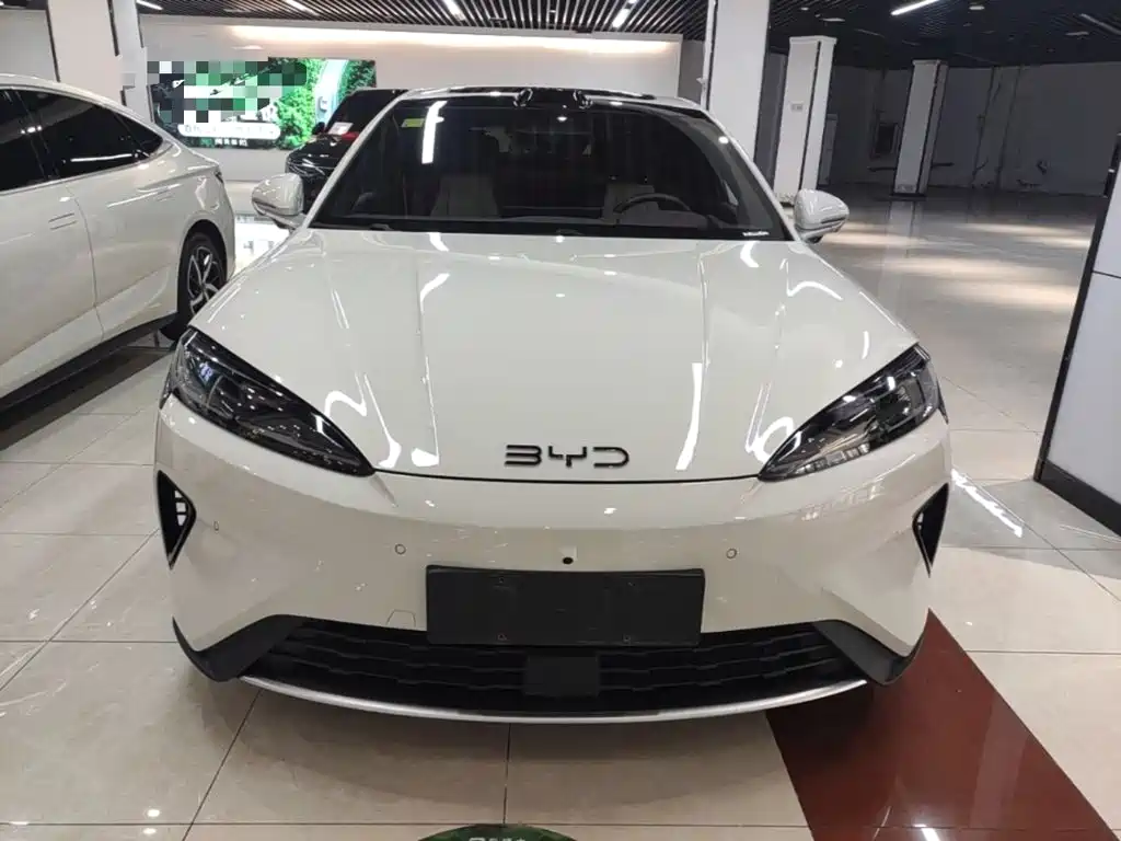 BYD Seal 07 DM-i — фото 2