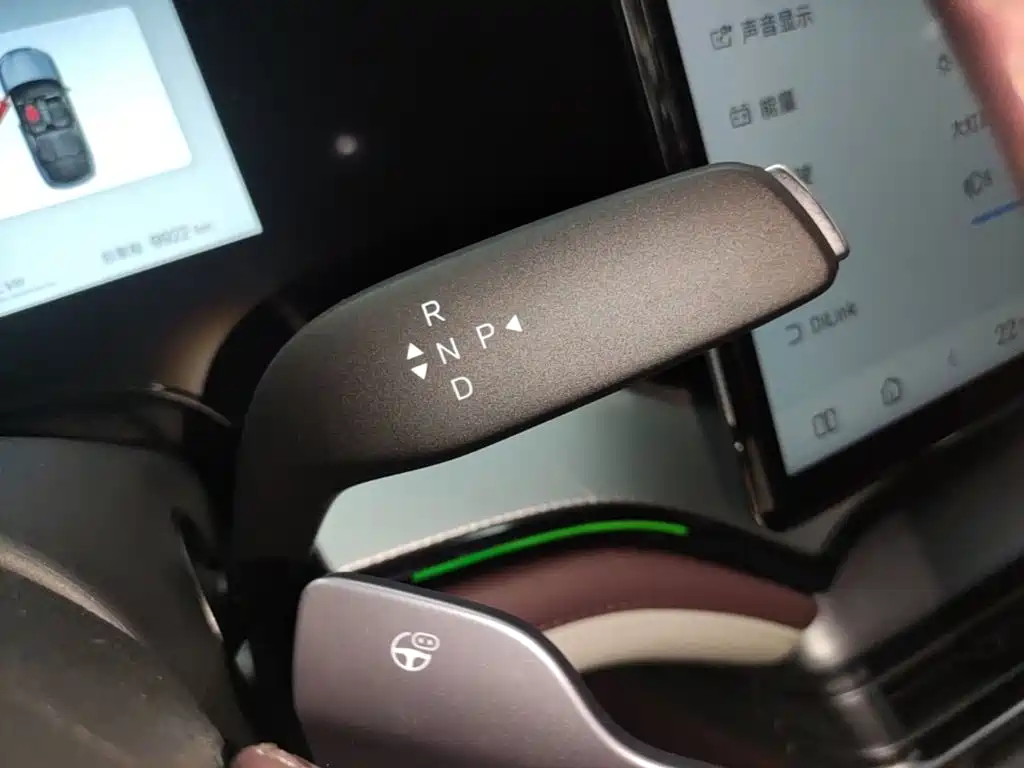 BYD Seal 07 DM-i — фото 13