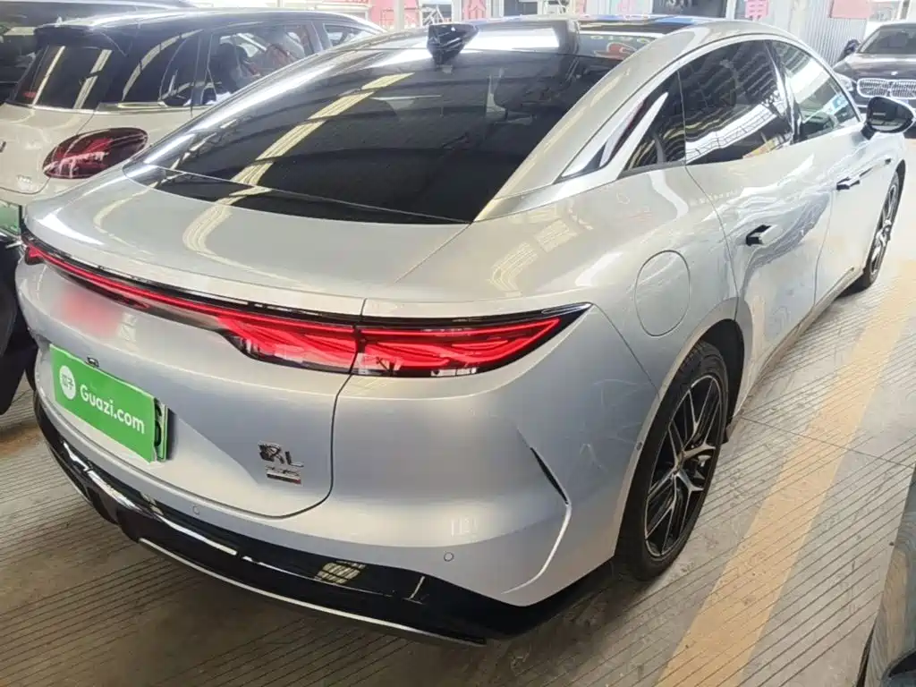 BYD Han L — фото 4