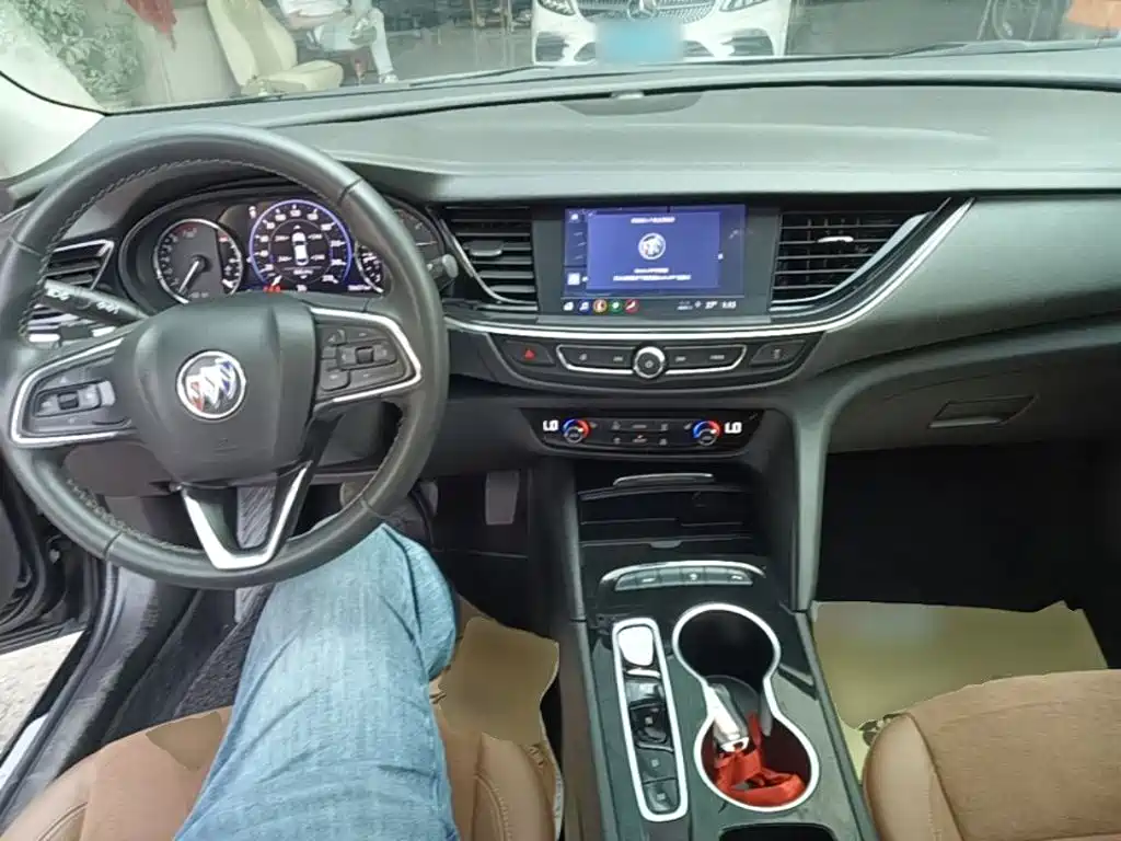 Buick Regal — фото 9