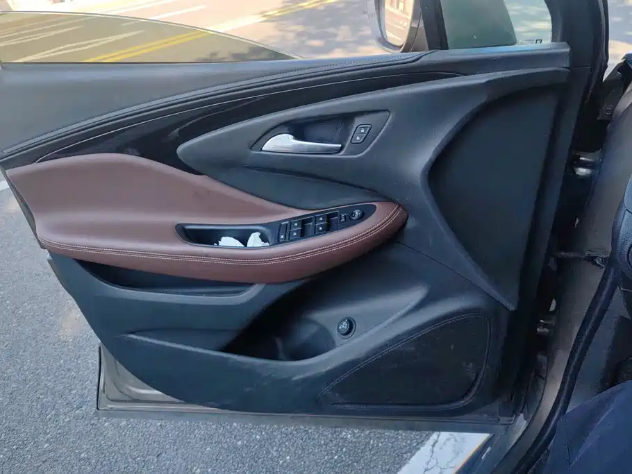Buick Envision Plus — фото 7