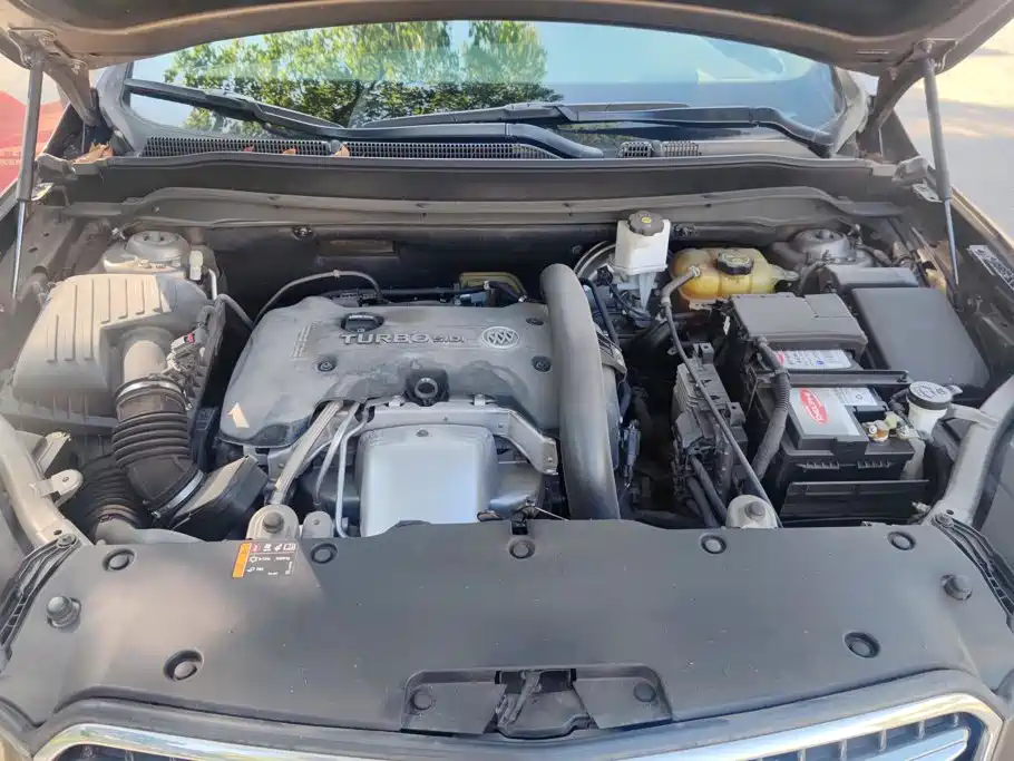 Buick Envision Plus — фото 10