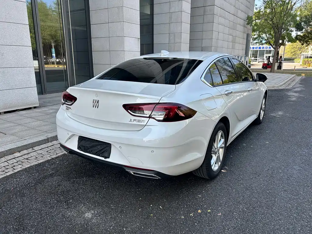 Buick Regal — фото 3