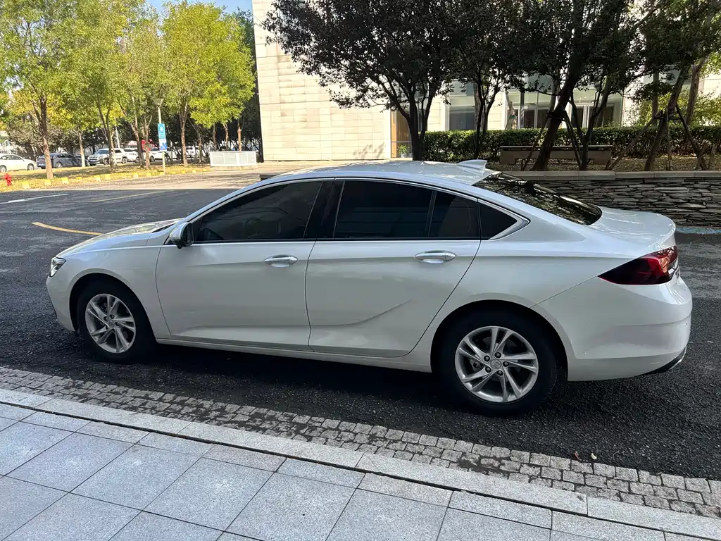 Buick Regal — фото 7