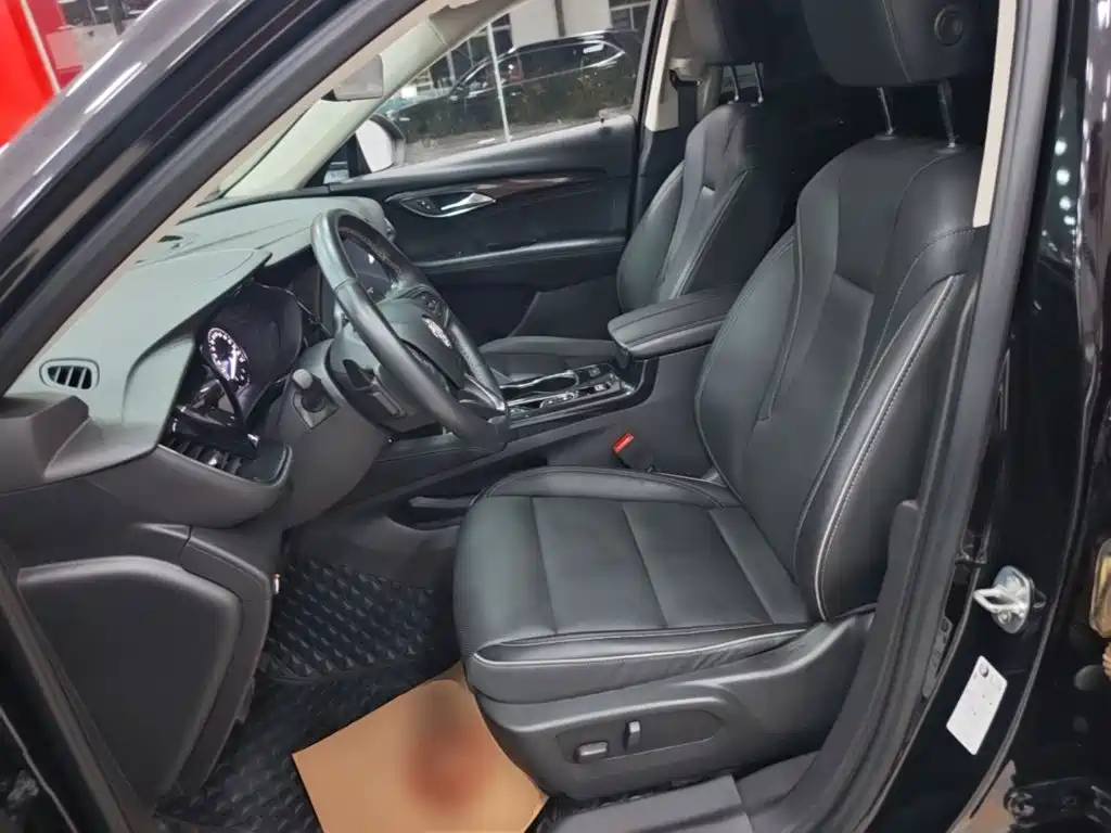 Buick Envision Plus — фото 14