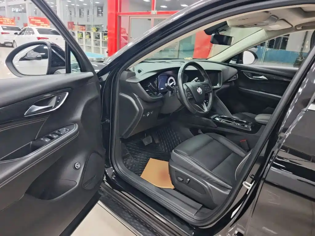 Buick Envision Plus — фото 15