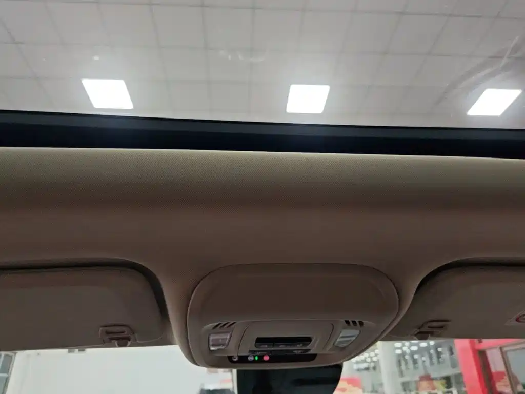 Buick Envision Plus — фото 17