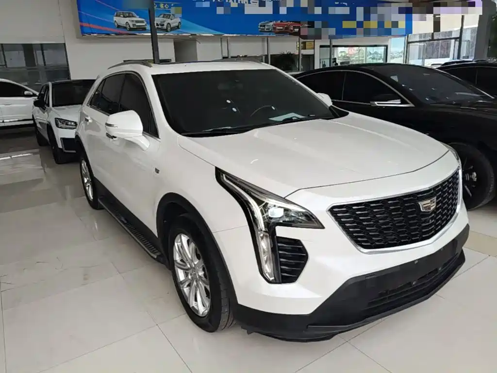 Cadillac XT4 — фото 3