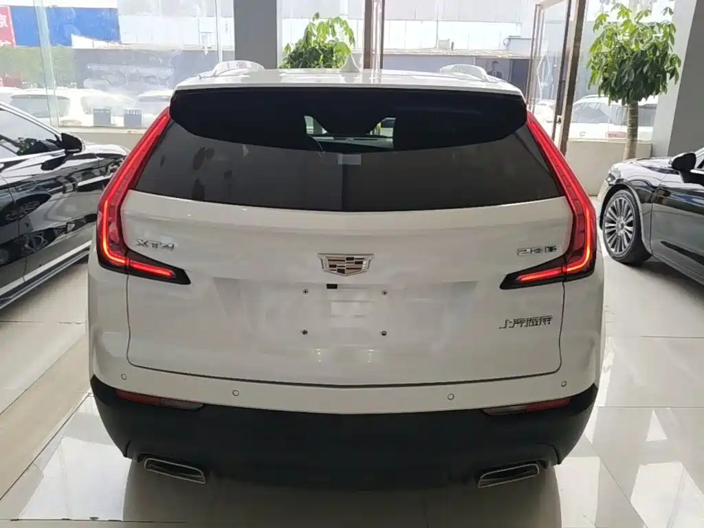 Cadillac XT4 — фото 5