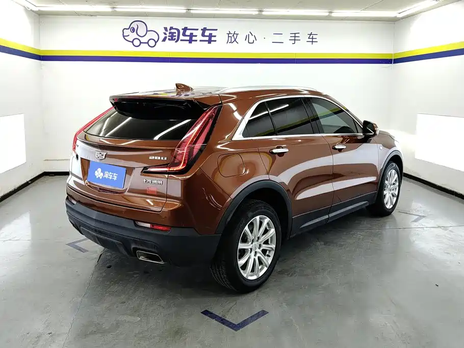 Cadillac XT4 — фото 3