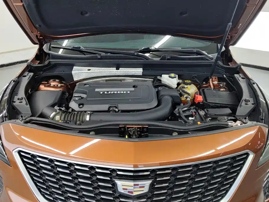 Cadillac XT4 — фото 10