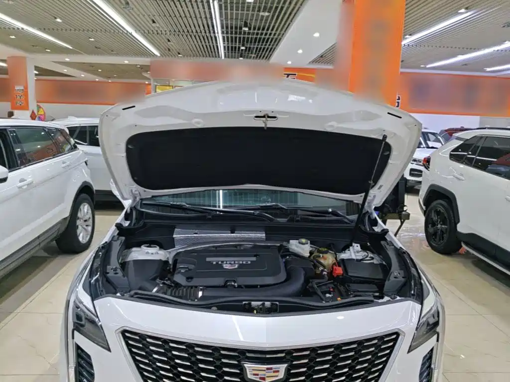 Cadillac XT4 — фото 19