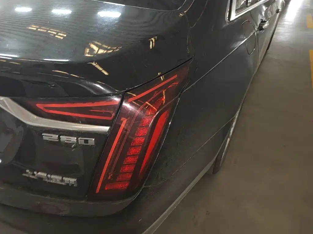 Cadillac CT6 — фото 7