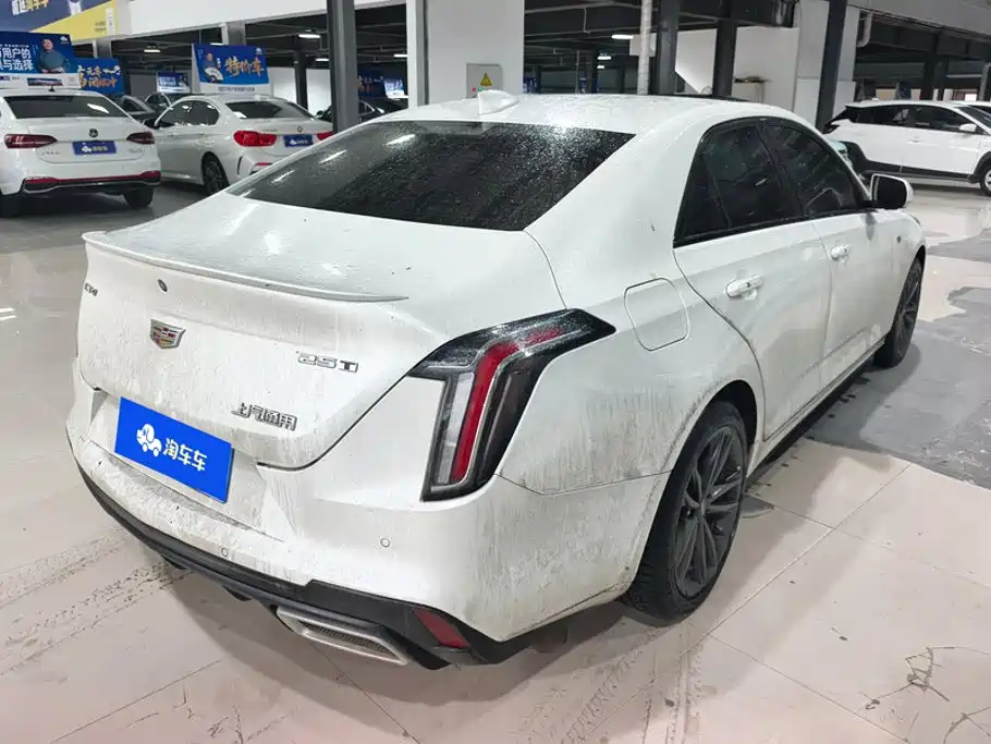 Cadillac CT4 — фото 3