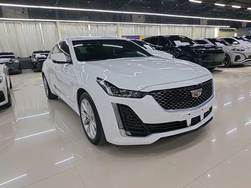 Cadillac CT5 — фото 3