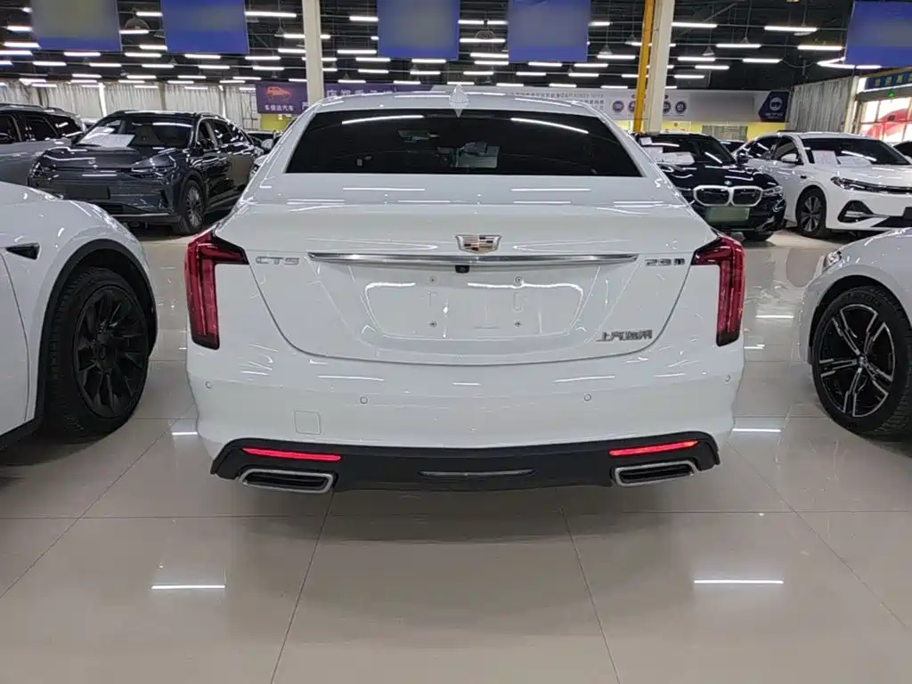 Cadillac CT5 — фото 5