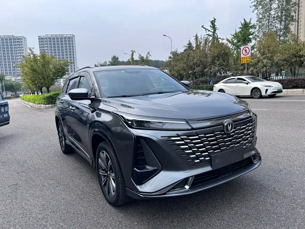 Changan CS75 PLUS — фото 2