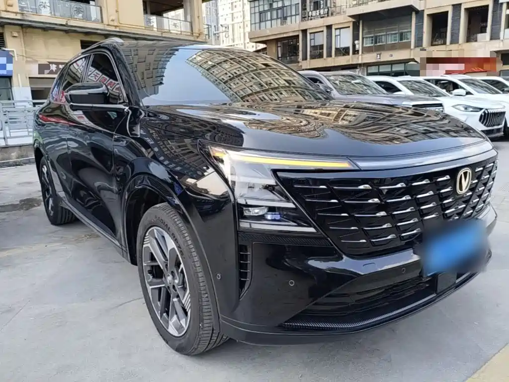 Changan CS75 PLUS — фото 3