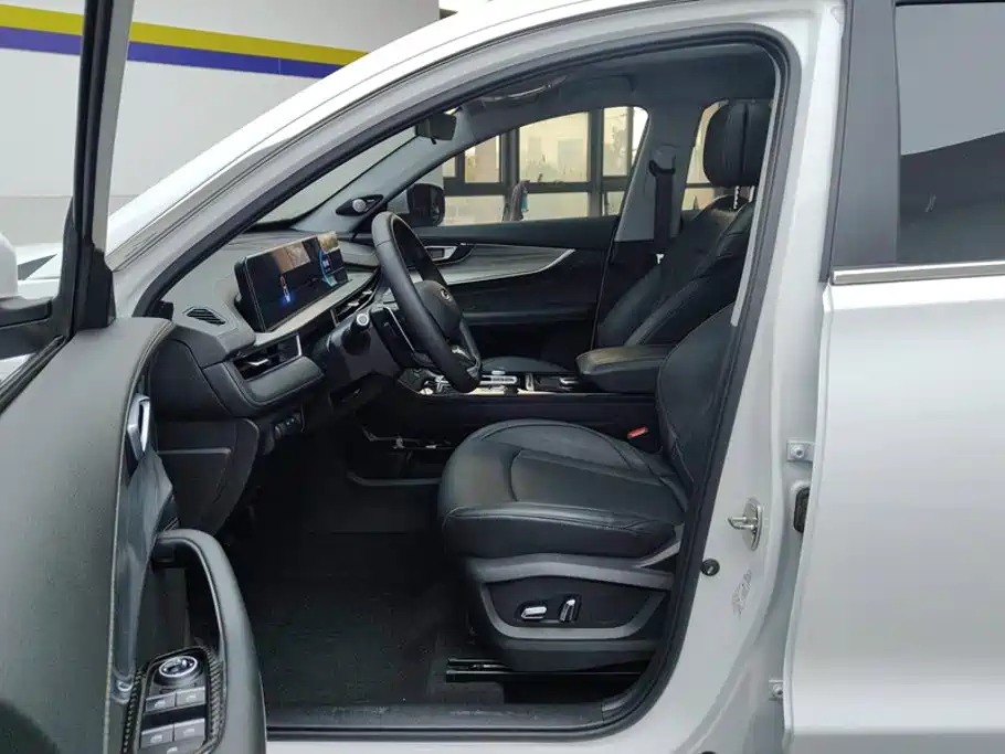 Chery Tiggo 8 PLUS — фото 9