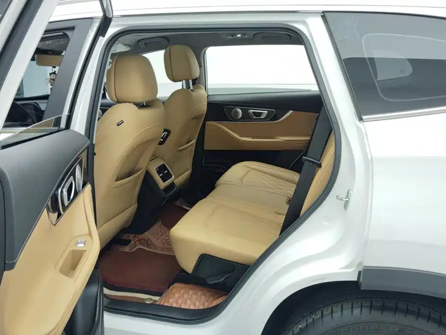 Chery Tiggo 8 PRO — фото 11