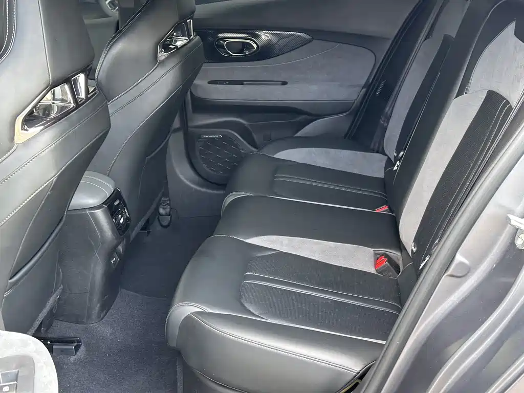 GAC Motor Shadow Leopard — фото 9