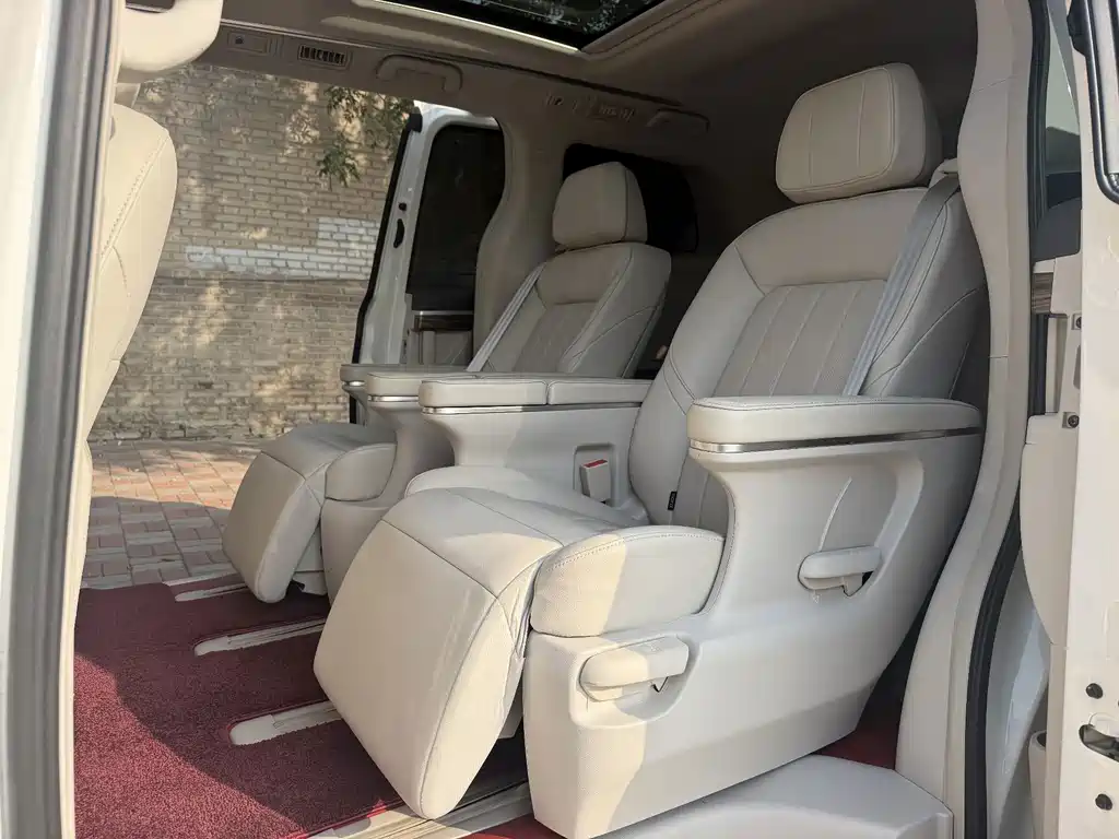 GAC Motor Trumpchi M8 — фото 9