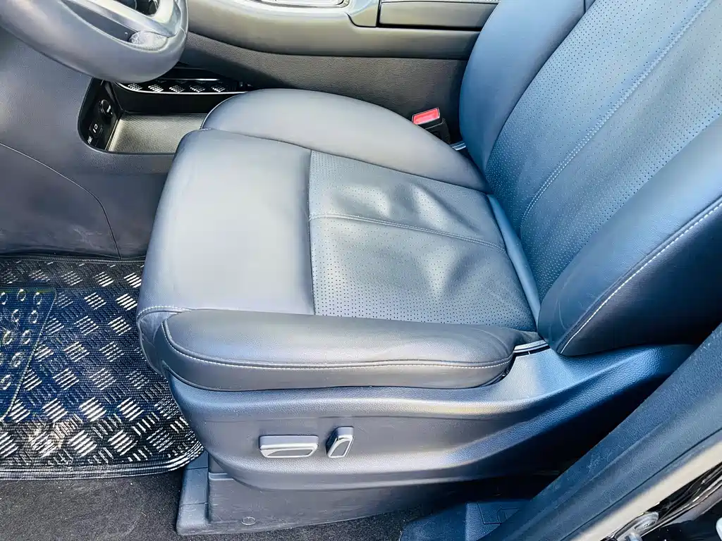 GAC Motor Trumpchi M8 — фото 10