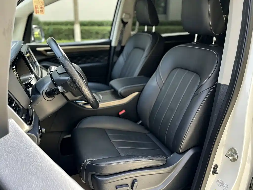 GAC Motor Trumpchi M8 — фото 11