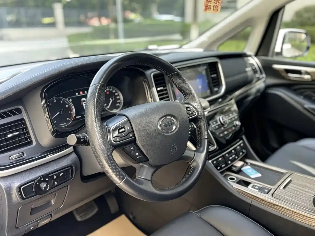 GAC Motor Trumpchi M8 — фото 20