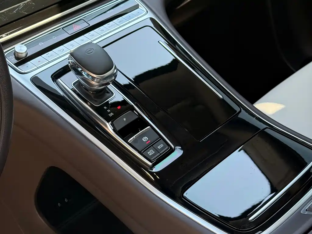 GAC Motor Trumpchi M8 — фото 8