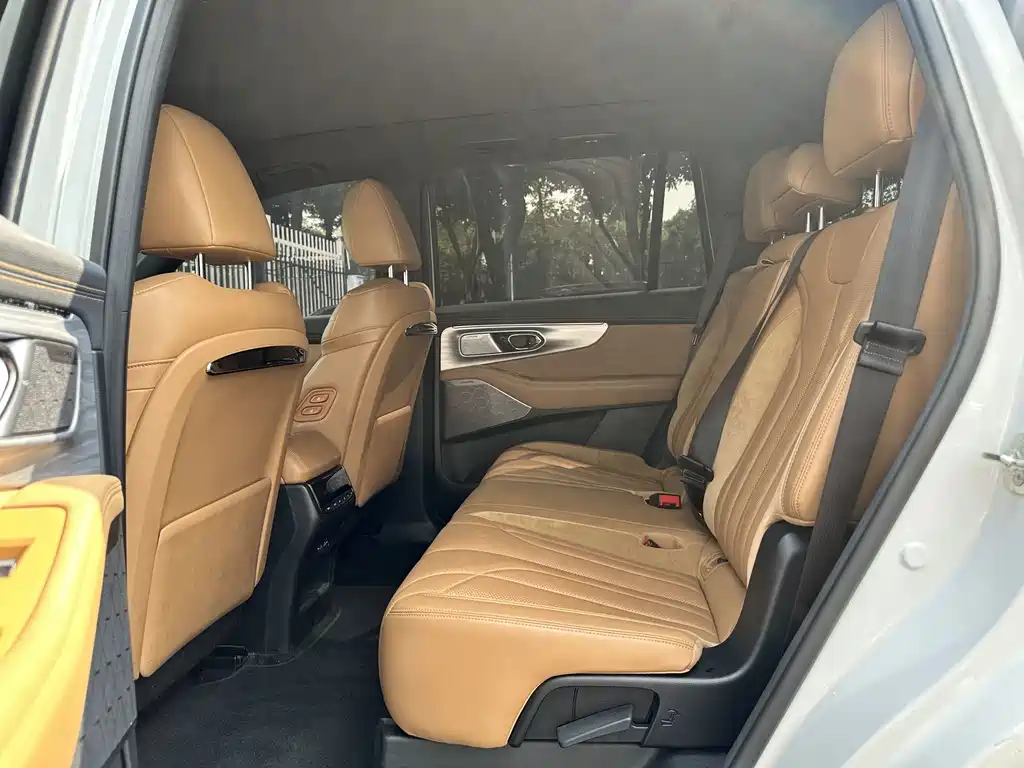GAC Motor Trumpchi ES9 — фото 15