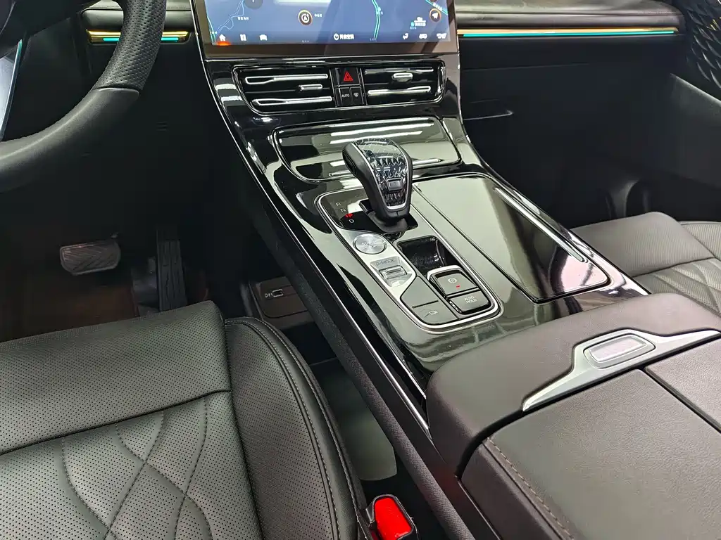 GAC Motor Trumpchi M8 — фото 8