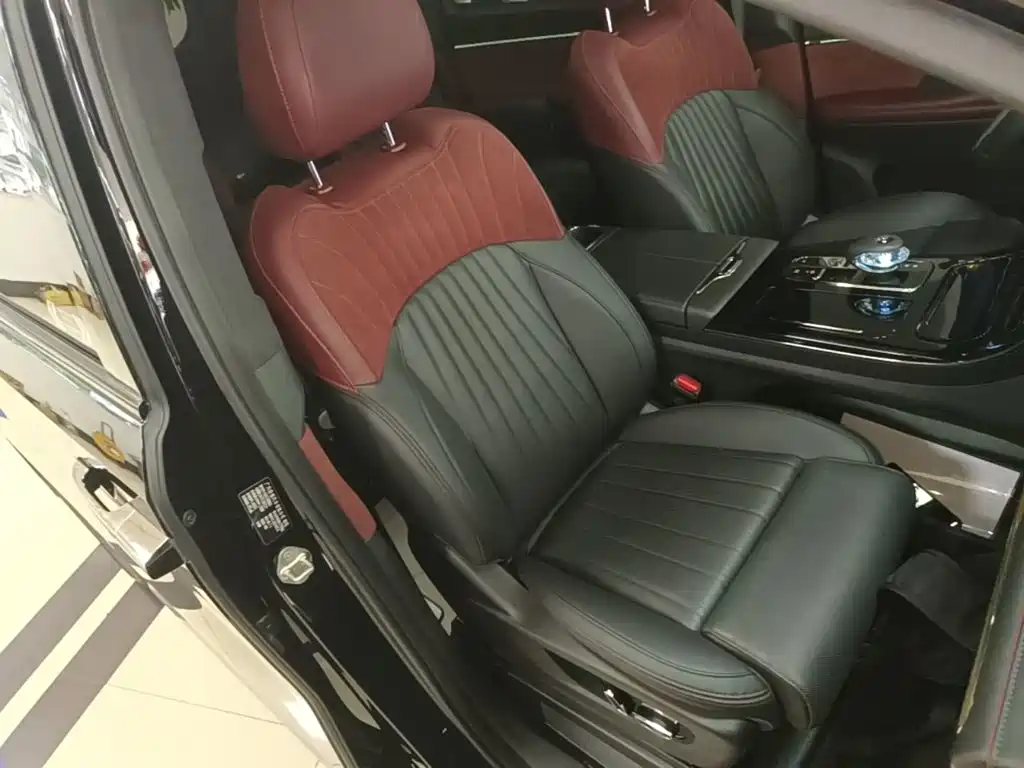 GAC Motor Trumpchi M8 — фото 24