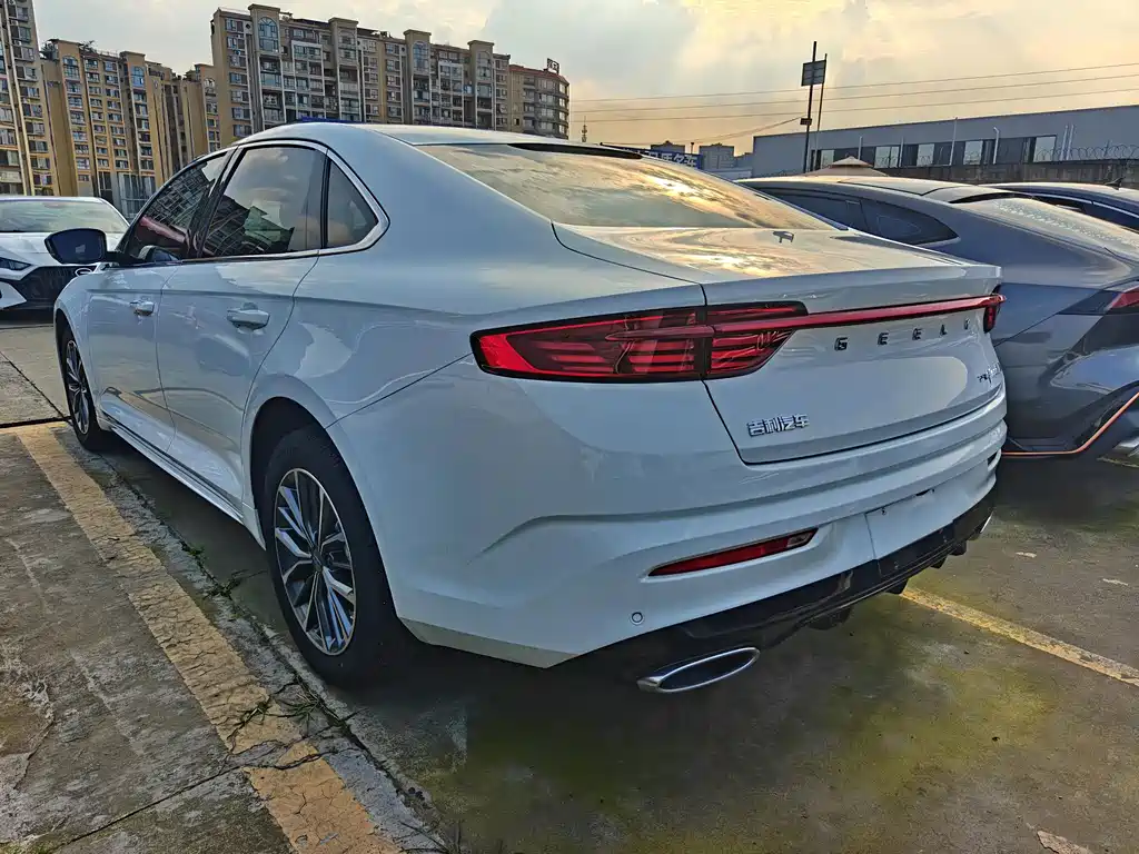 Geely Preface — фото 13