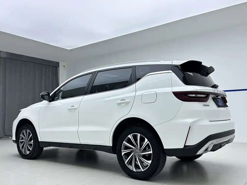 Geely Vision X6 — фото 4