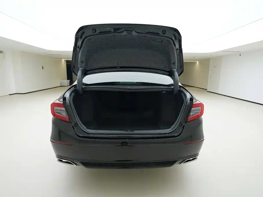 Honda Accord — фото 5