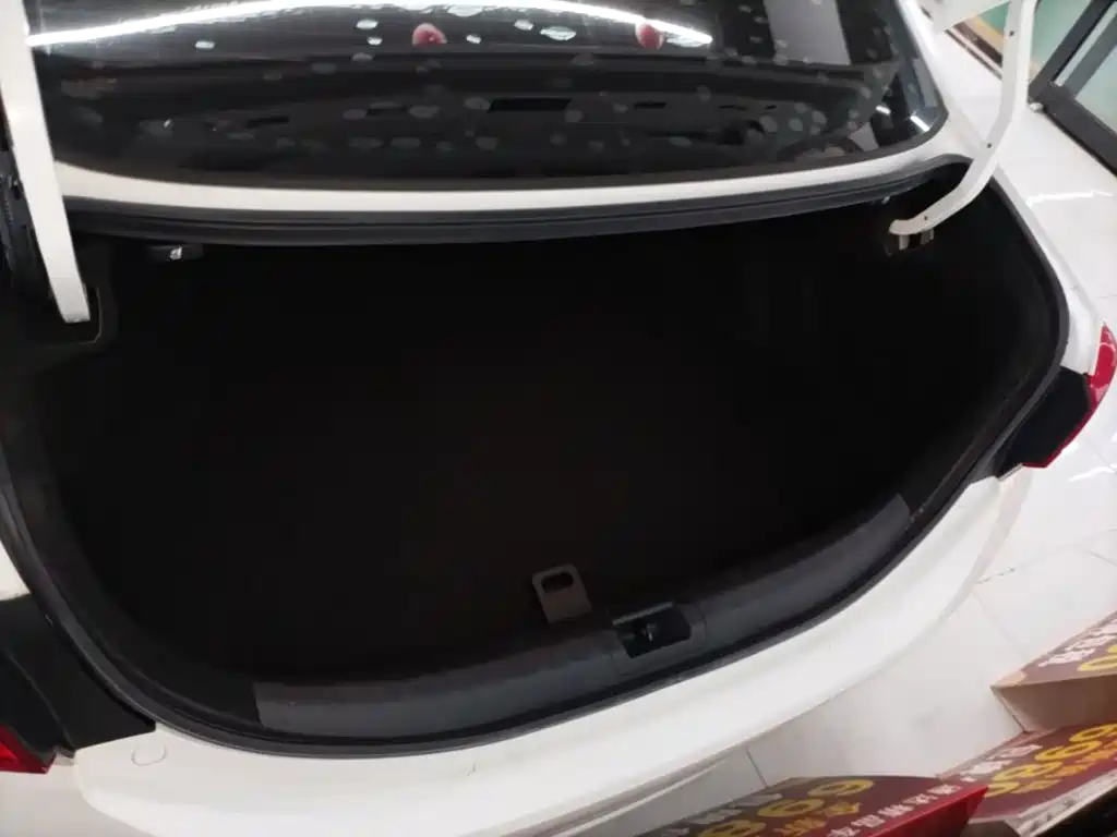 Honda Spirior — фото 18