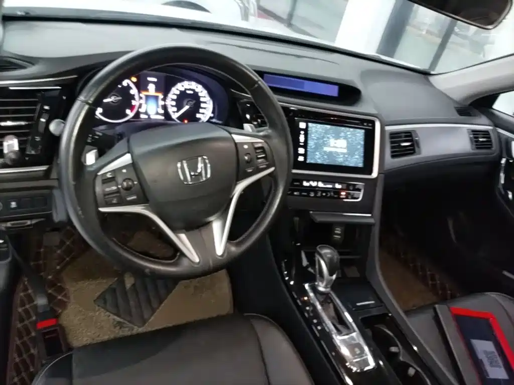 Honda Spirior — фото 9