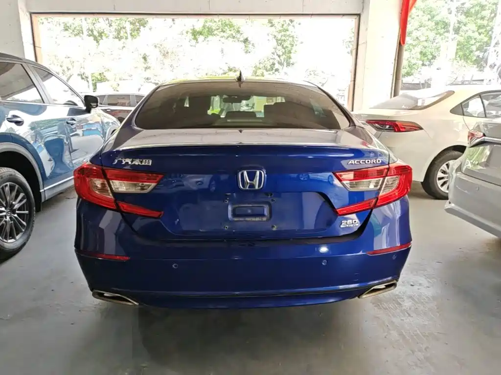 Honda Accord — фото 5