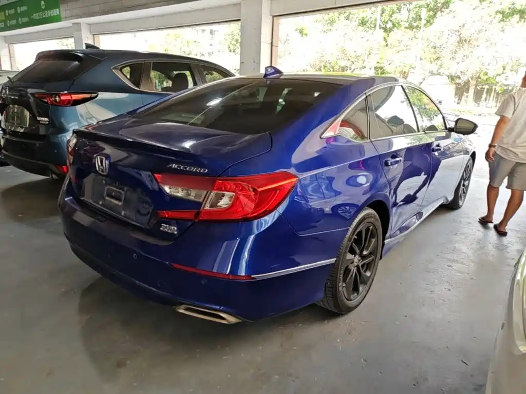 Honda Accord — фото 6
