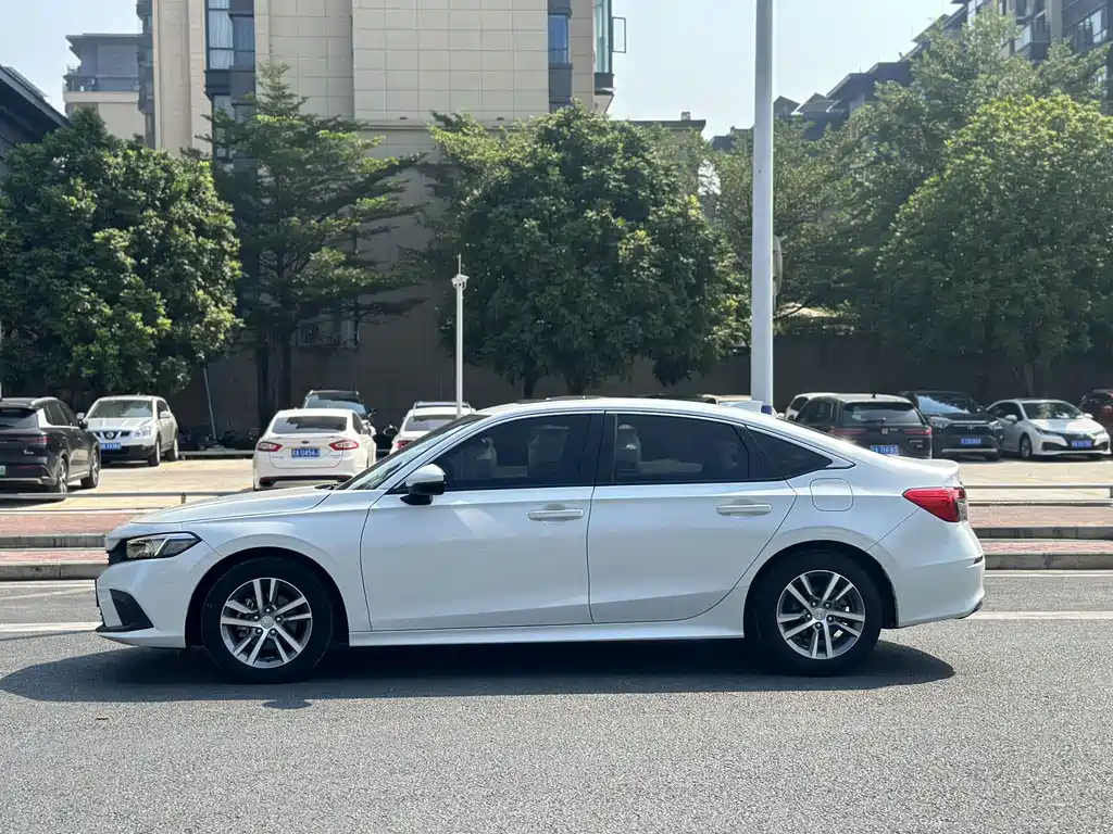 Honda Civic — фото 8