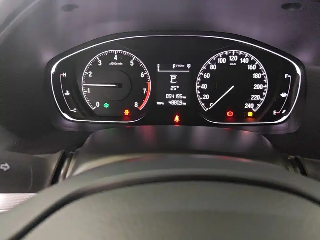 Honda Accord — фото 11