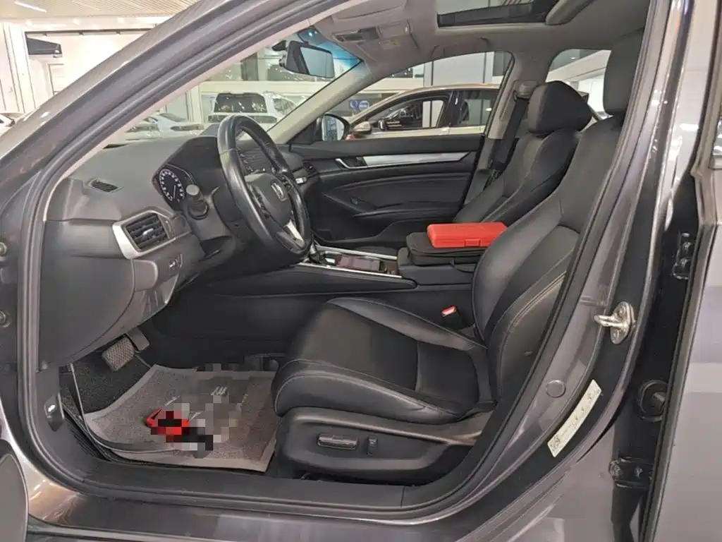 Honda Accord — фото 14