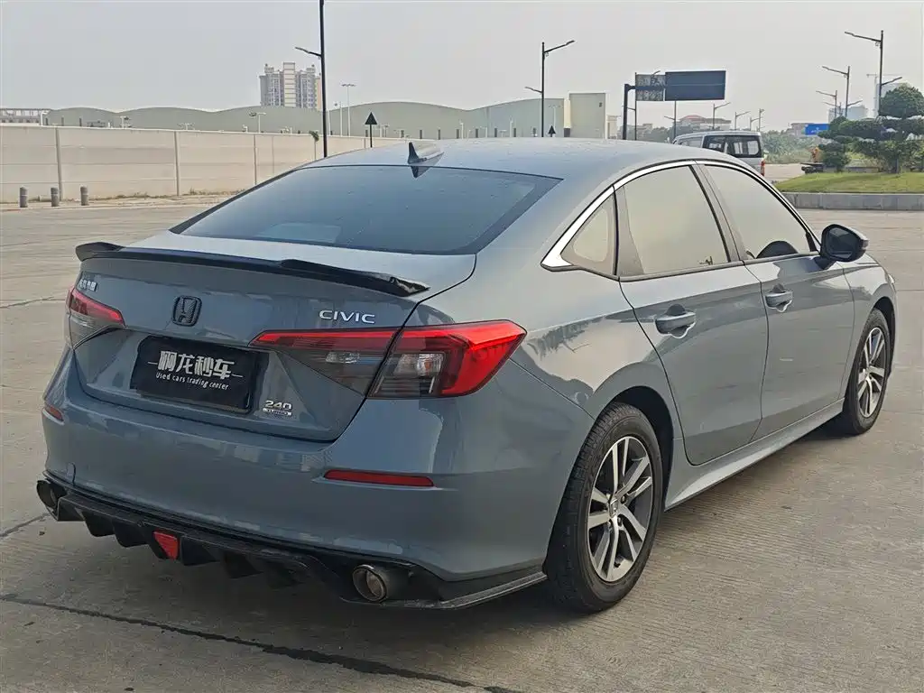 Honda Civic — фото 4